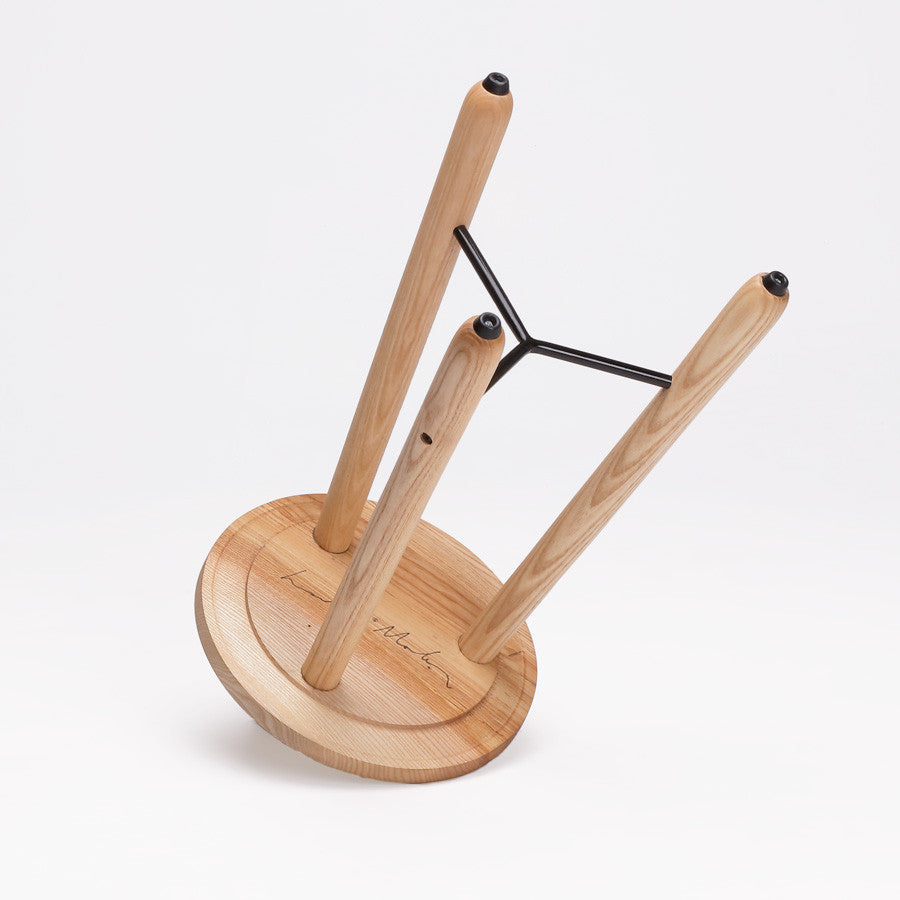 EN POINTE STOOL - NATURAL + BLACK